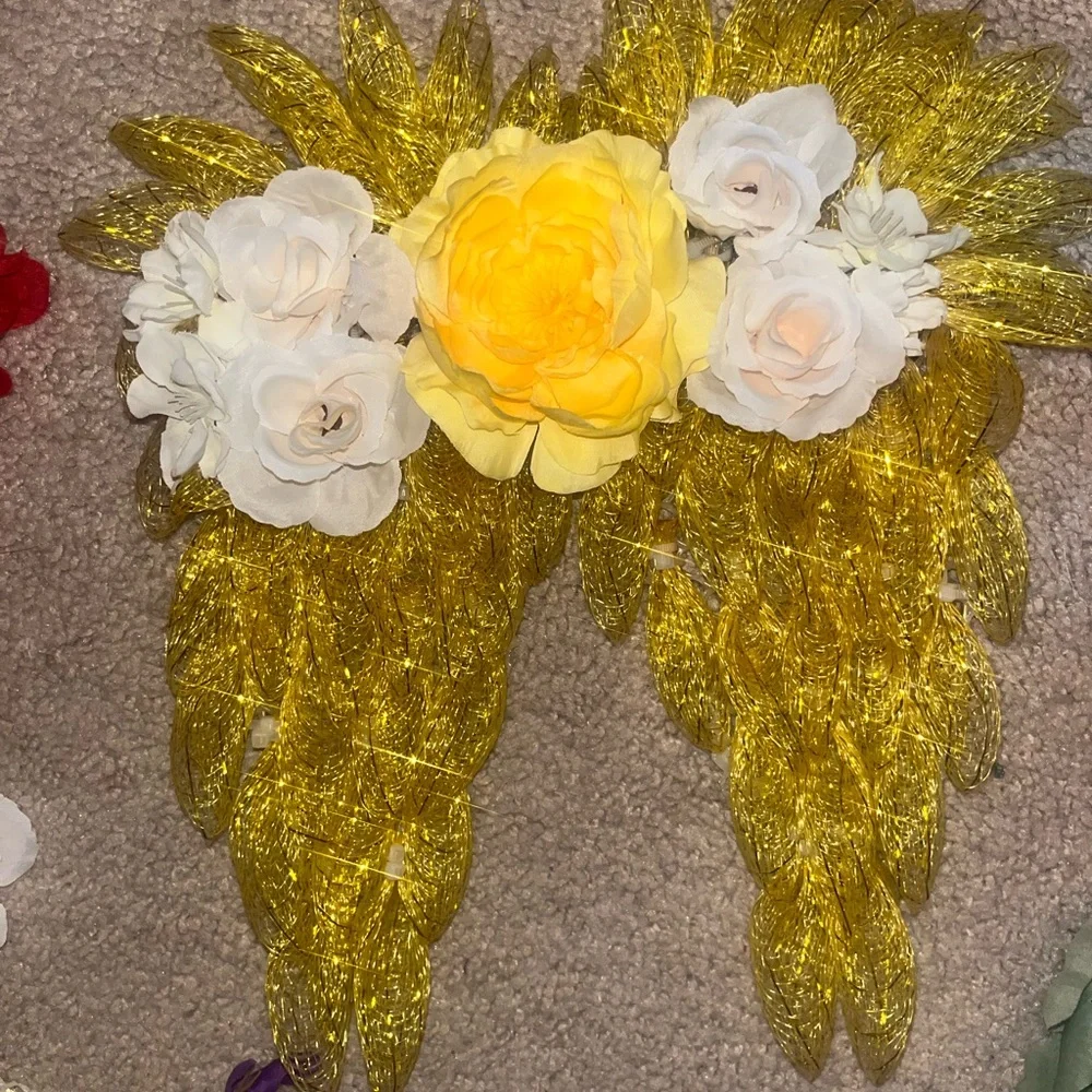 HandmadeMade Angel Wing Wreath